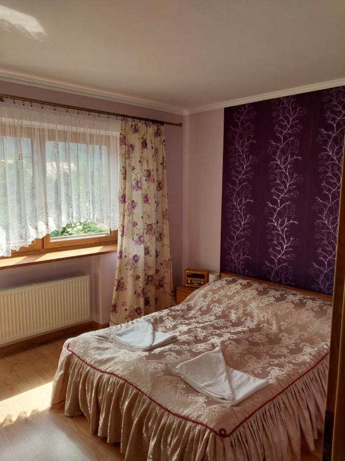 シュチルク Jasminowe Ogrody Bed & Breakfast エクステリア 写真