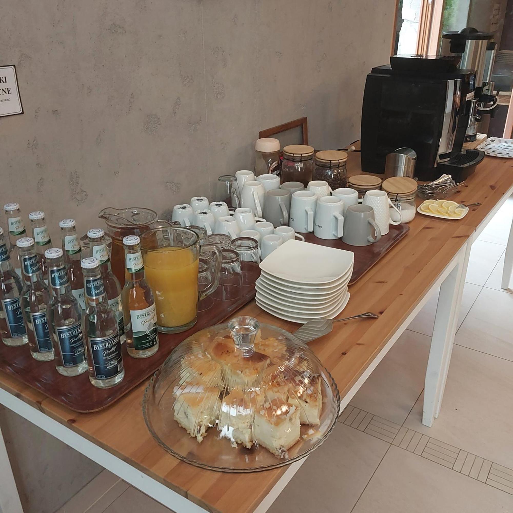 シュチルク Jasminowe Ogrody Bed & Breakfast エクステリア 写真